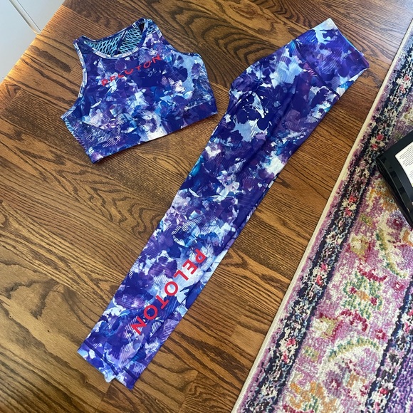 Peloton Workout Set - Picture 1 of 1